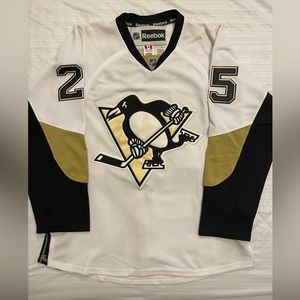 Reebok Maxime Talbot away jersey (Pittsburgh Penguins)